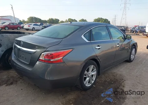 2015 Nissan Altima 2.5 Sv из США, поврежденный, VIN 1N4AL3AP3FC255831